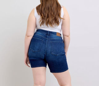 Judy Blue HW V-Front Bermuda Short