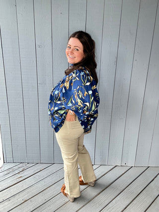 The Sandstone Straight Crop