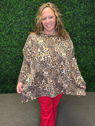 Heimish Leopard Lounge Top