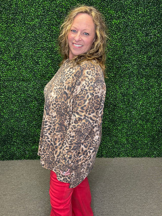 Heimish Leopard Lounge Top