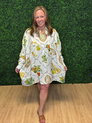 Oversized Floral Button-Up Top-Entro