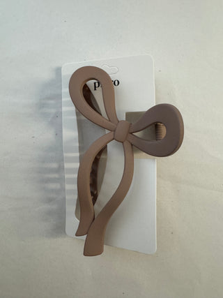 Ribbon Shaped Claw Clip