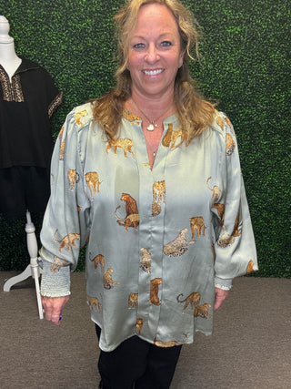 Easel Cheetah Print Blouse Curvy Exclusive