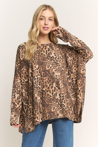 Heimish Leopard Lounge Top