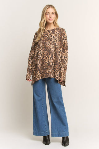 Heimish Leopard Lounge Top